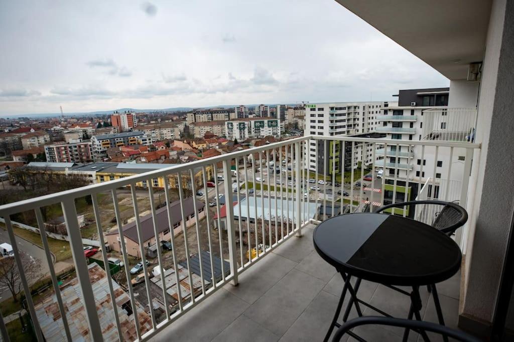 Sunrise Apartment Орадя Экстерьер фото